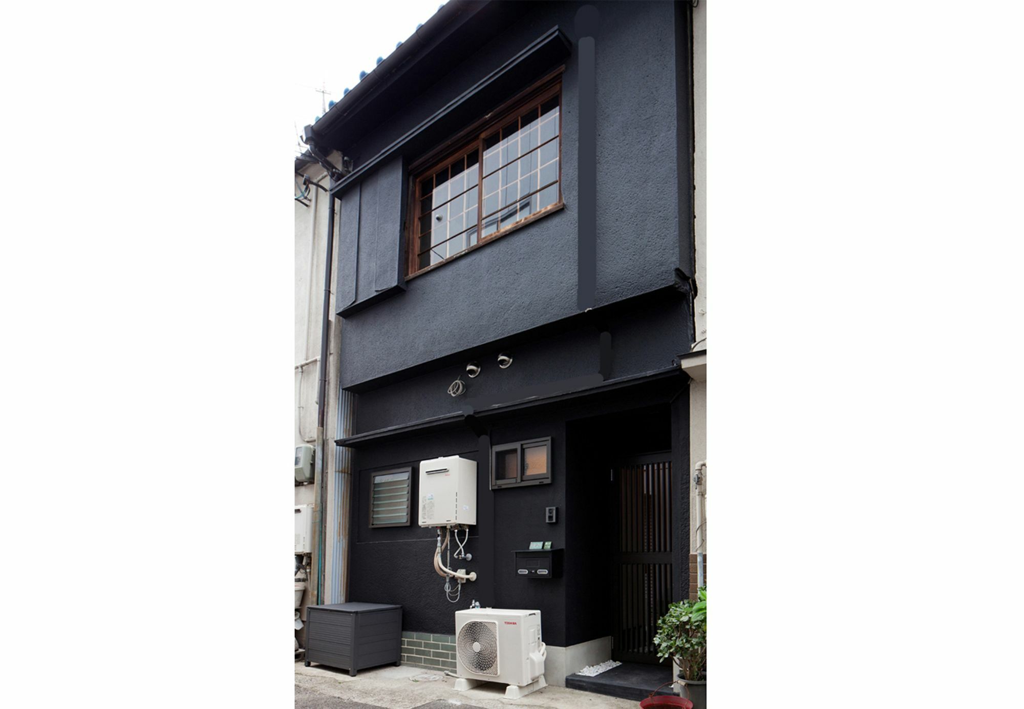 Guest House Kurofuneya Осака Екстер'єр фото